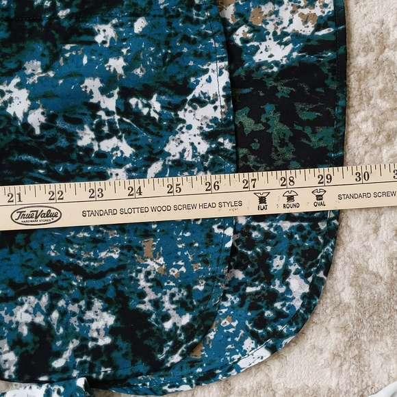 NEW Larry Levine Button Up Button Down High Low Blouse M Multicolored Scatter - Picture 16 of 16